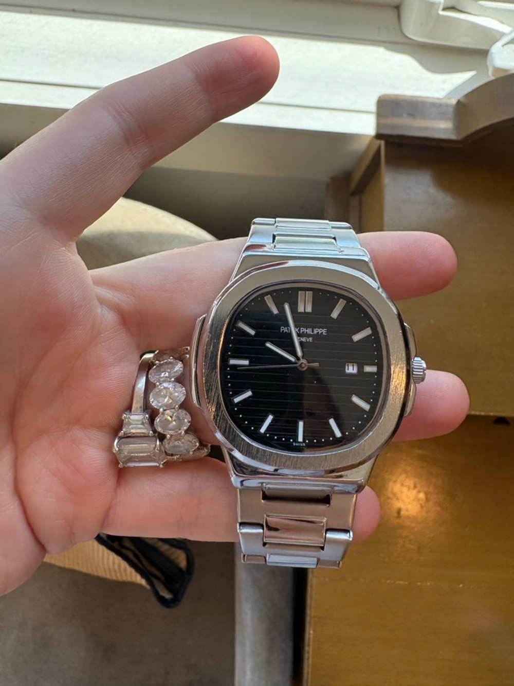 Designer watch works well! - Picture 2 of 6
